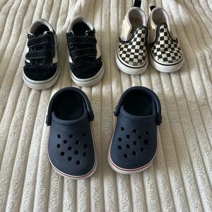 Lot of toddler boy shoes size 5